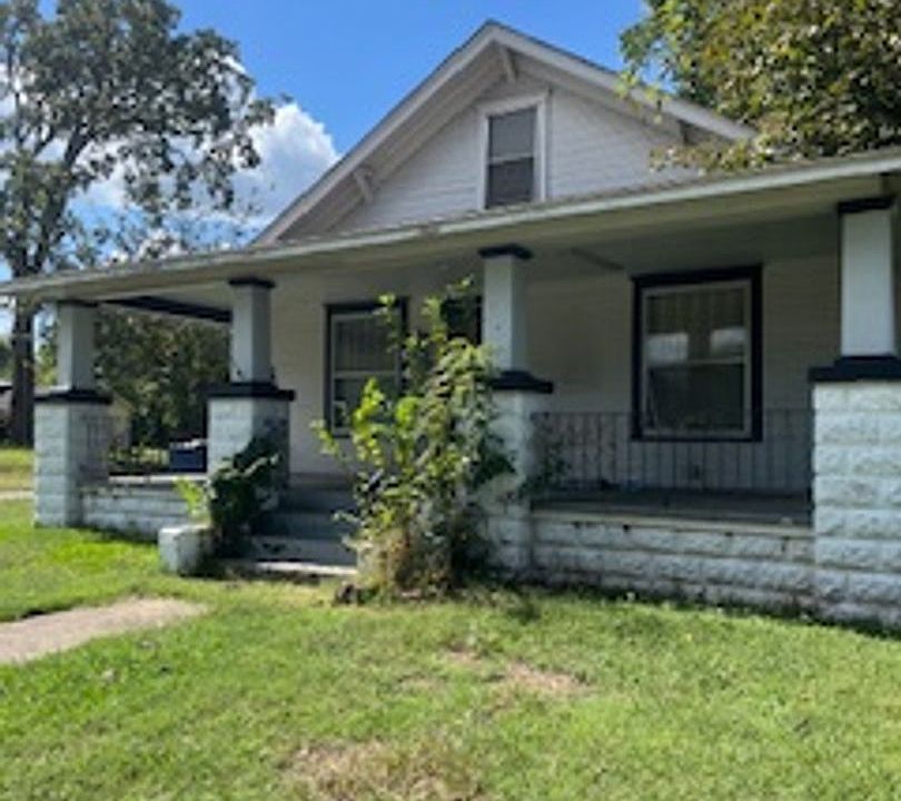 2nd image of 622 S 20th St