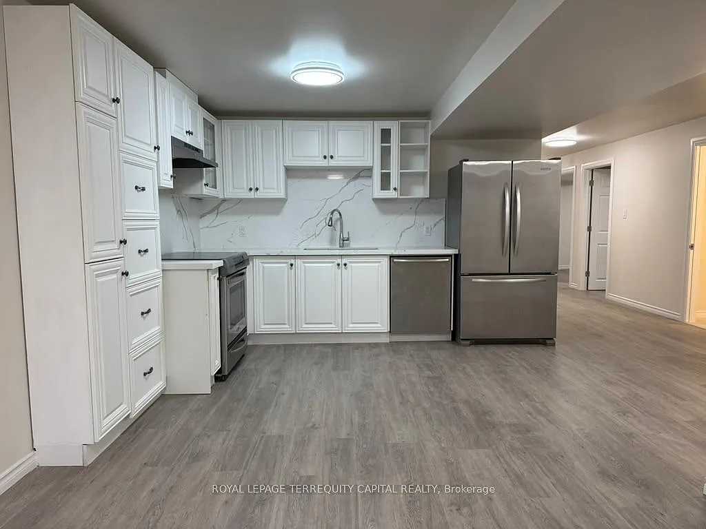 Building Photo - 127 Birkhall Pl #LOWER