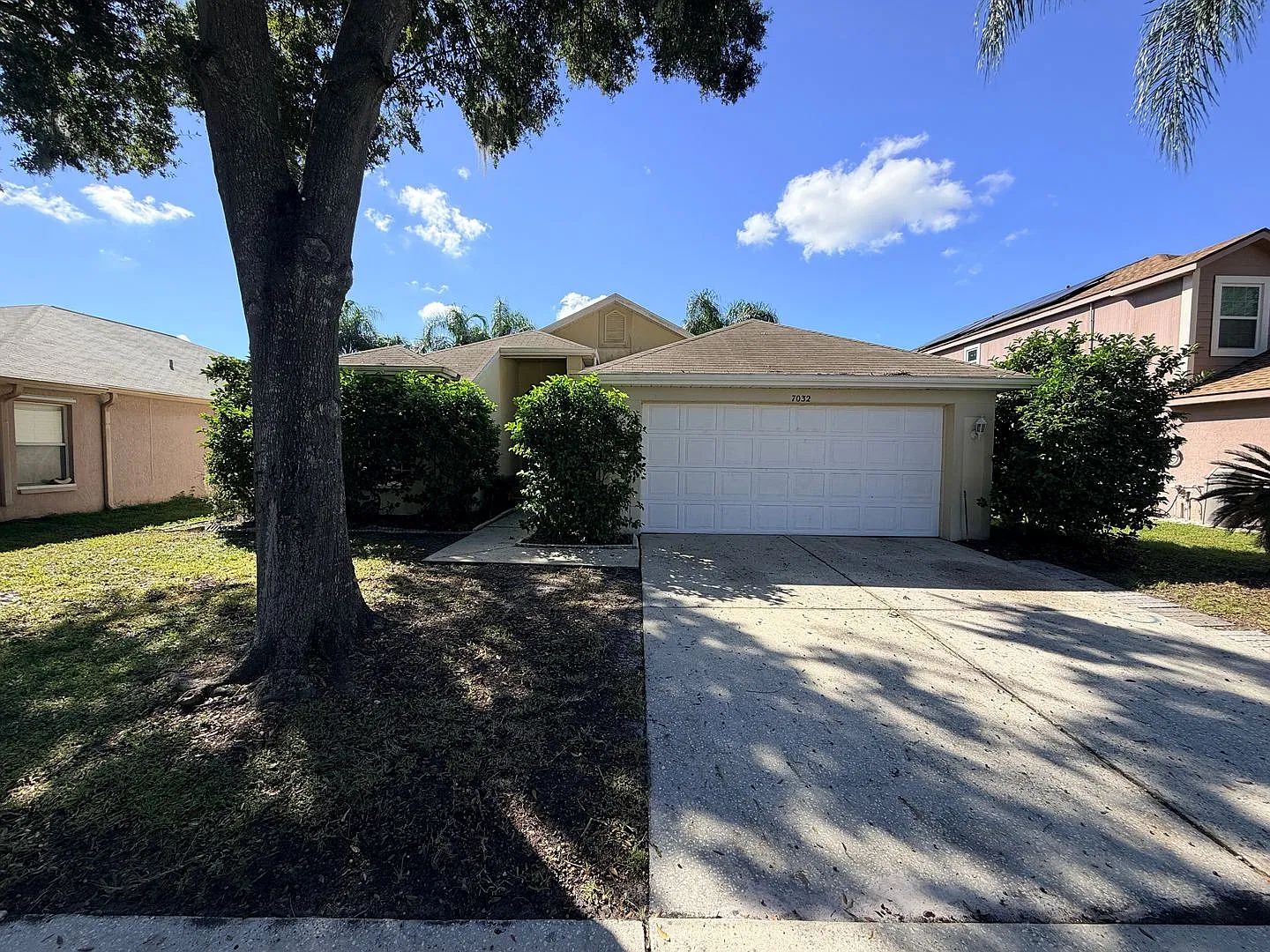 Spacious 3-Bedroom, 2-Bathroom Rental Home with Office, Fenced Backyard, and 2-Car Garage — Photo 1