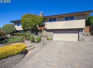 9215 SE Grandview Ter, Happy Valley, OR 97086