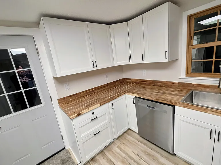 W175S7534 Park Dr — Photo 2
