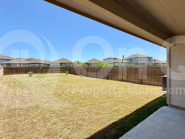 792 Lake Sweetwater Ln — Photo 20