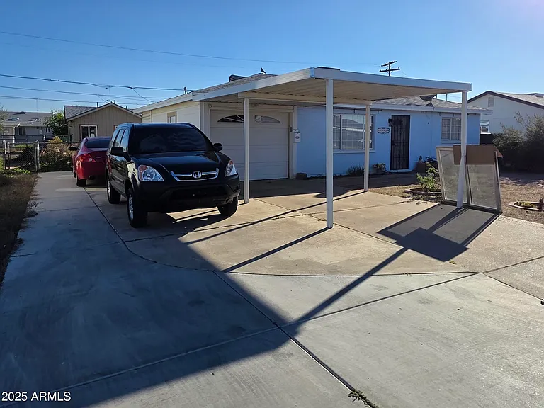 11329 W Duluth Ave — Photo 2
