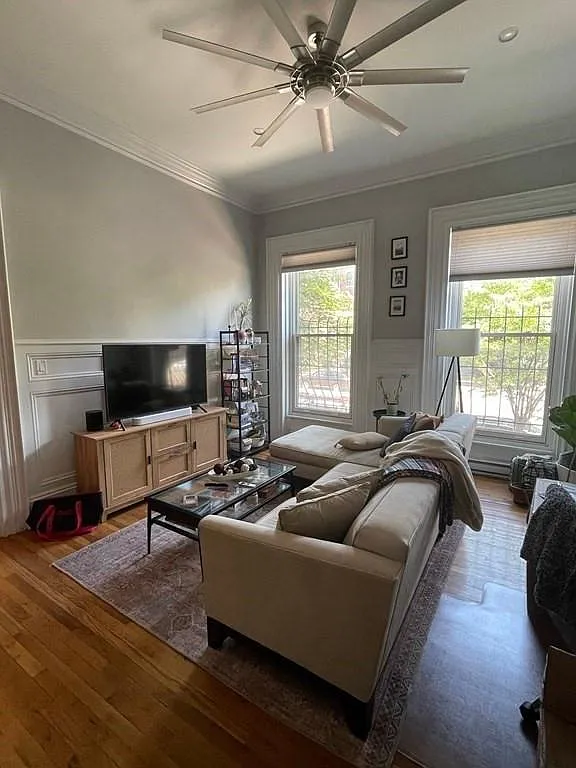 2 bed, 800 sqft, $5,300 — Photo 4