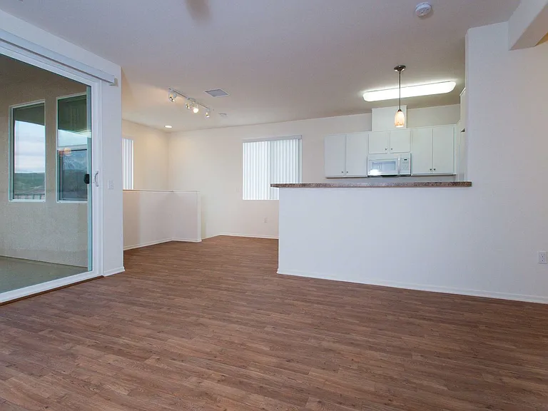 Avila Apartment Homes — Photo 108
