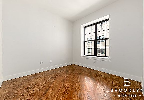 5th image of 35 Claver Pl #4M