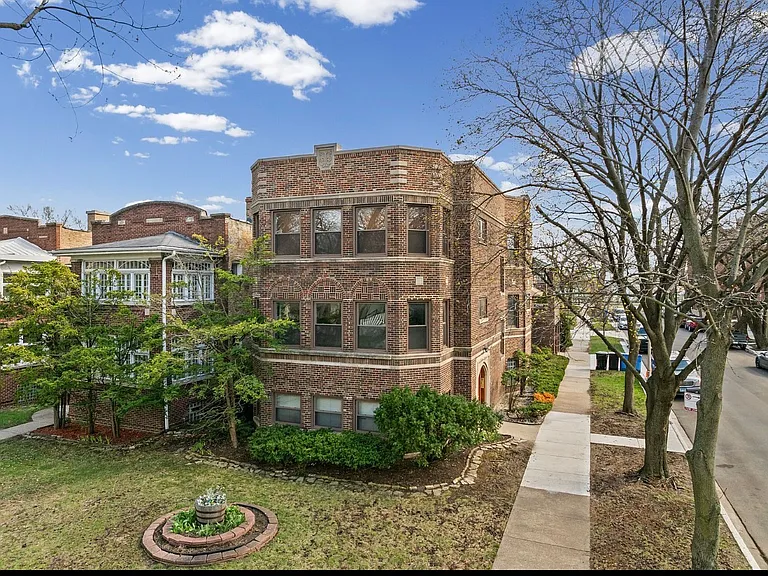 6835 N Wolcott Ave #G — Photo 1