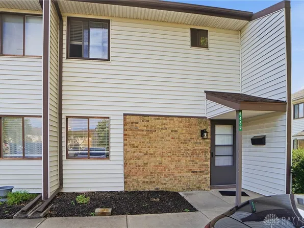 6480 Quintessa Ct, West Carrollton, OH 45449