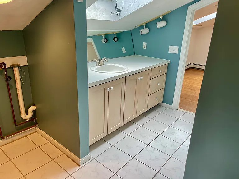 16 Summer Ave #23 — Photo 6