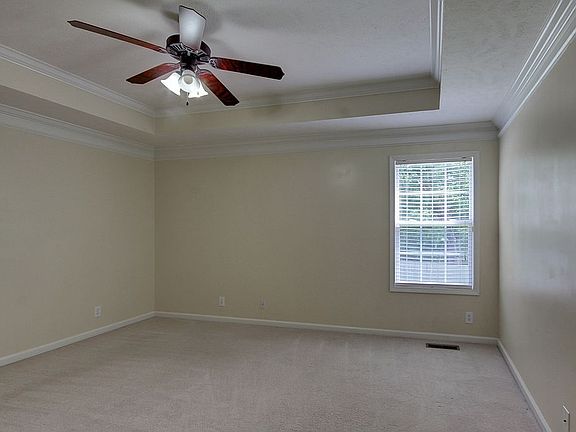 3rd image of 432 Winding Bluff Way