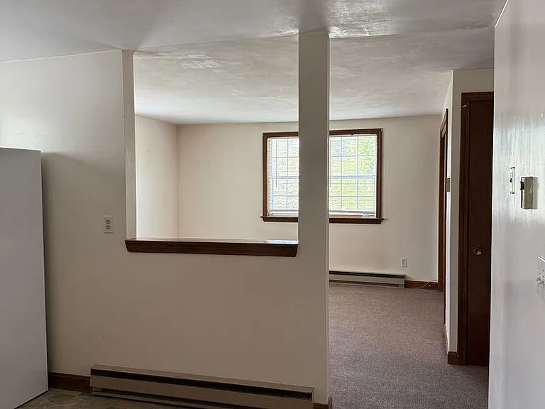 37 Groton School Rd — Photo 4