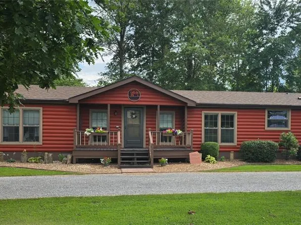 18371 Perry Rd, Pittsburg, IL 62974