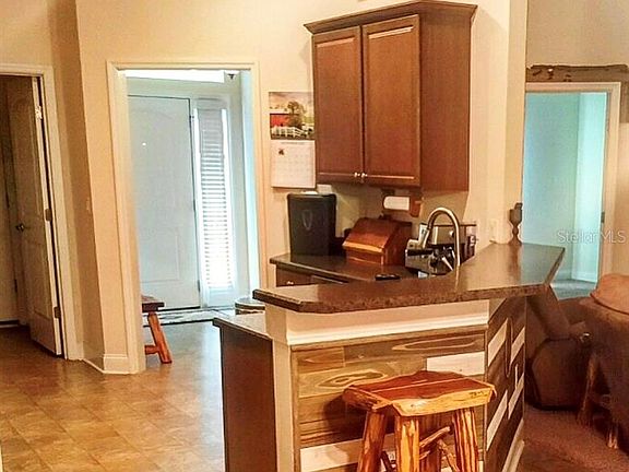 2nd image of 706 Cinnamon Fern Ln