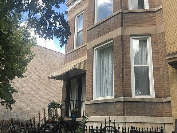 2nd image of 3270 W Armitage Ave #1F