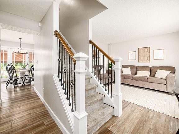 3rd image of 6397 Ewen Cir