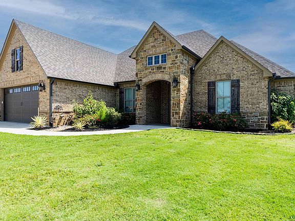 3rd image of 126 Libby Ln