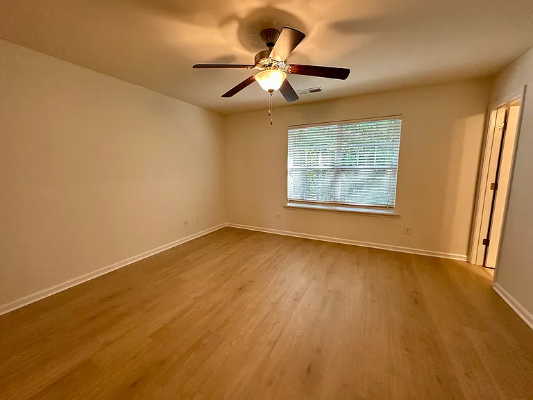 168 Limerick Rd #B — Photo 16