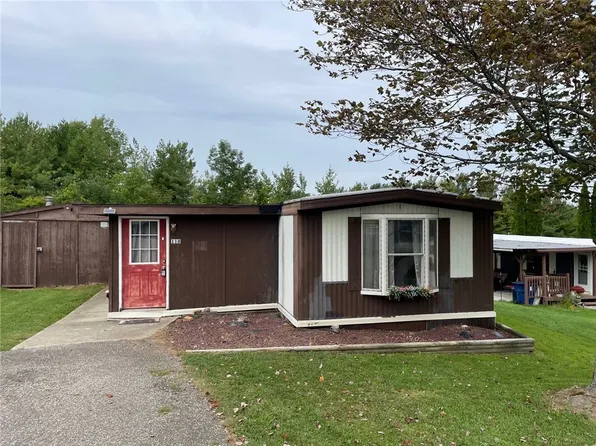 118 Timberlake Dr, Mc Kean, PA 16426