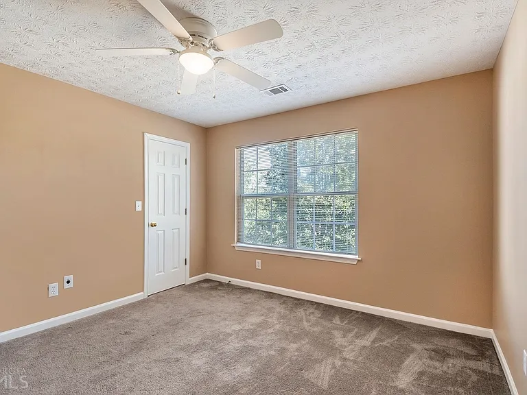 4313 Catalpa Ct — Photo 21