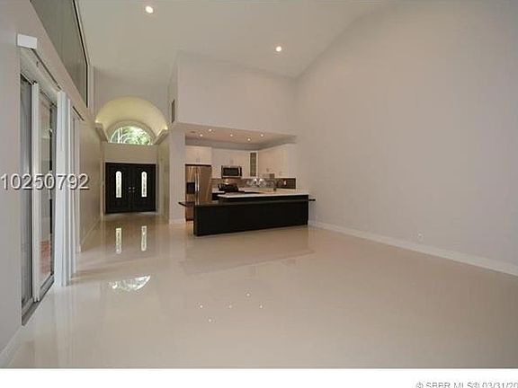 2nd image of 616 Misty Oaks Ln