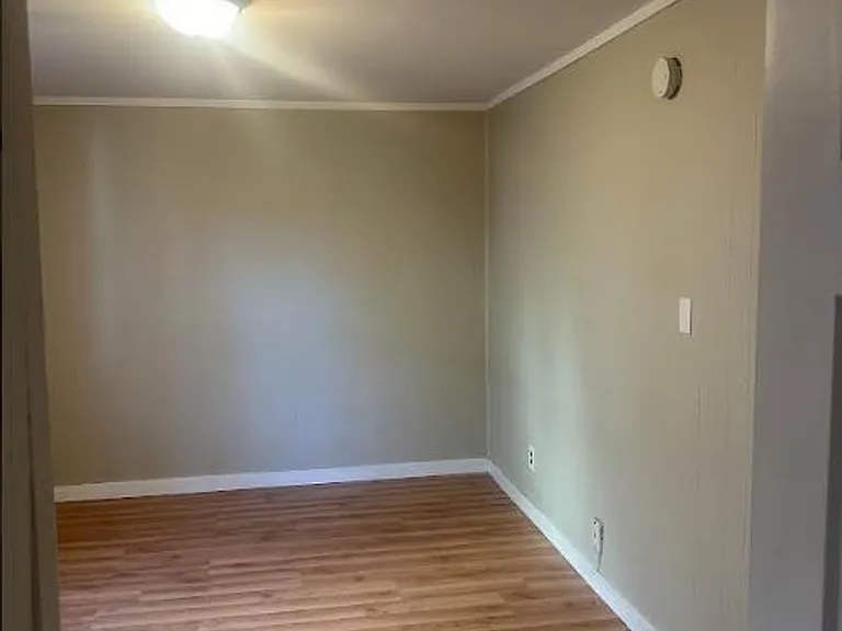 2214 California St NE — Photo 4