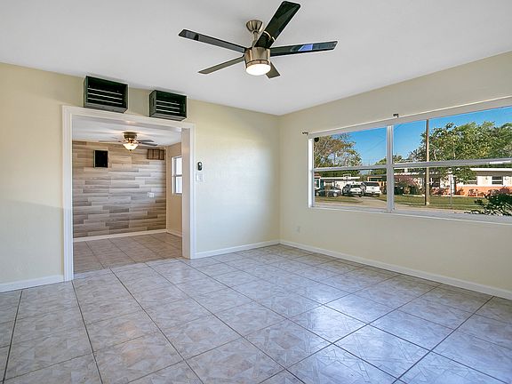 5th image of 18 Areca Dr