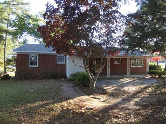 2nd image of 501 Harrison Dr N