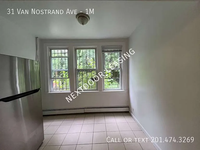 31 Van Nostrand Ave #1M — Photo 9