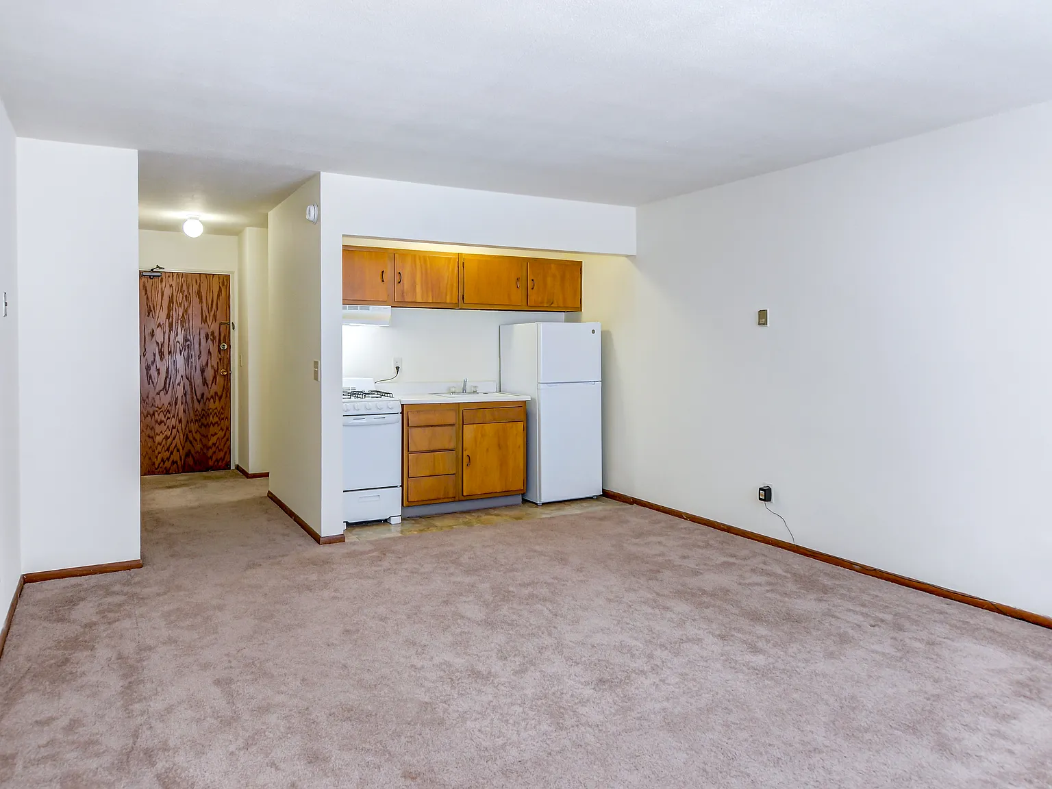 Pillsbury Apartments — Photo 2