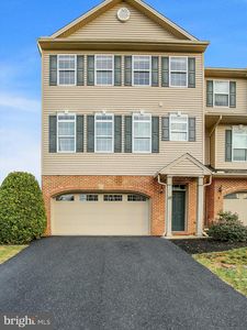 10 Jay Cir, Lemoyne, PA, 17043