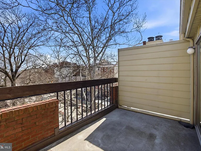 210 Church St #1C — Photo 12
