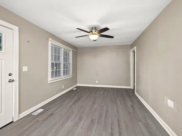 2057 Greenville Cir, Sumter, SC 29154