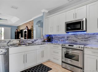 2101 NE 39th Ter, Homestead, FL 33033