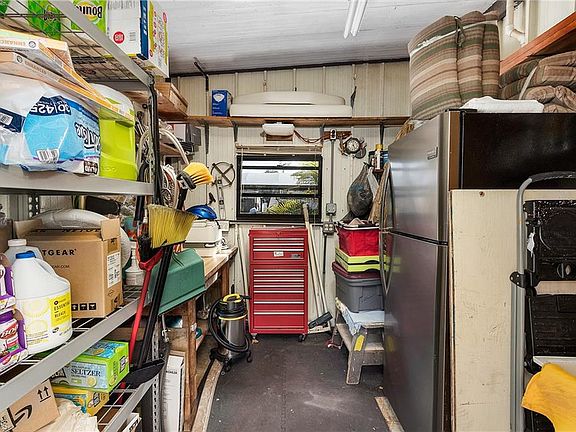 5th image of 2960 Harpoon Ln