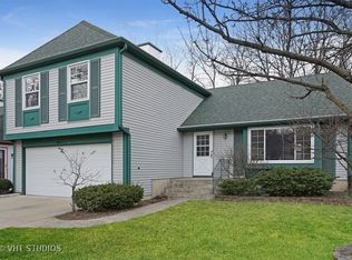 6646 Fernwood Dr, Lisle, IL 60532