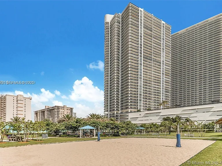 1830 S Ocean Dr #4707 — Photo 2
