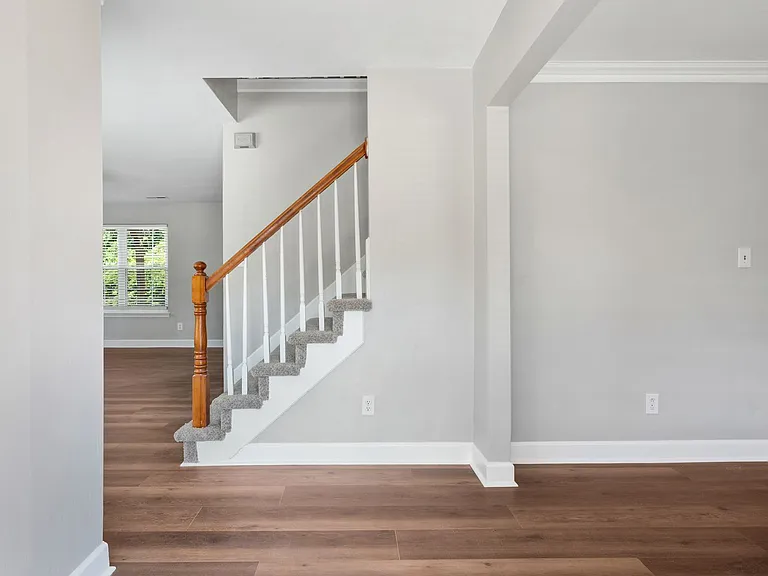 116 Hillside Ave — Photo 3