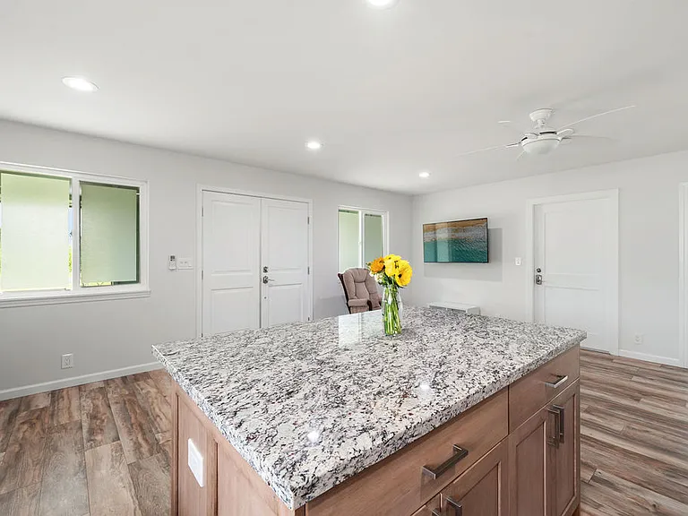 265 Ohaoha Pl — Photo 4