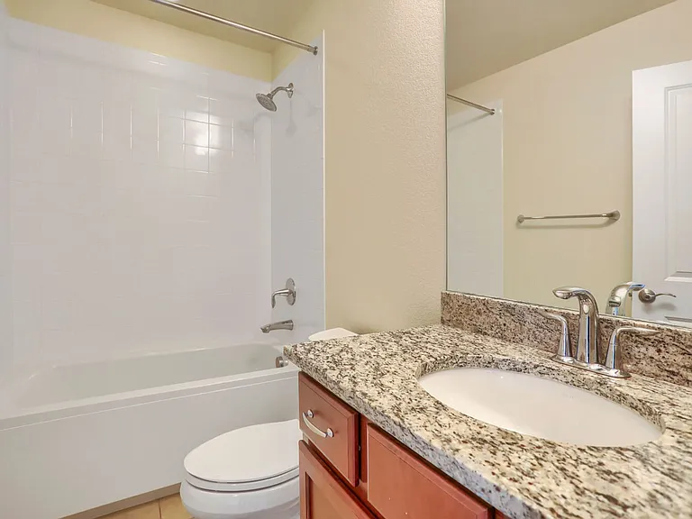 1815 Gallagher Ln — Photo 26