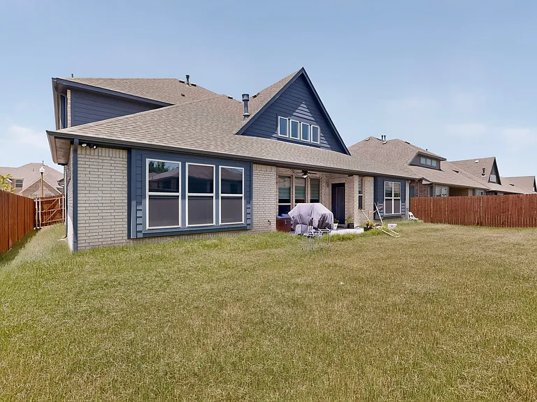 2905 Emerald Trace Dr — Photo 31