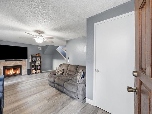 3rd image of 1720 Melrose Ave Unit 46