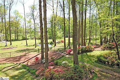 3rd image of 157 Rolling Green Cir