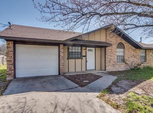 114 N Rio Grande St, Lockhart, TX 78644