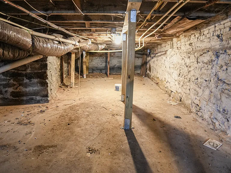 1412 E Lafayette Ave — Photo 22