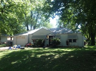212 Oliver Lee Dr, Belleville, IL