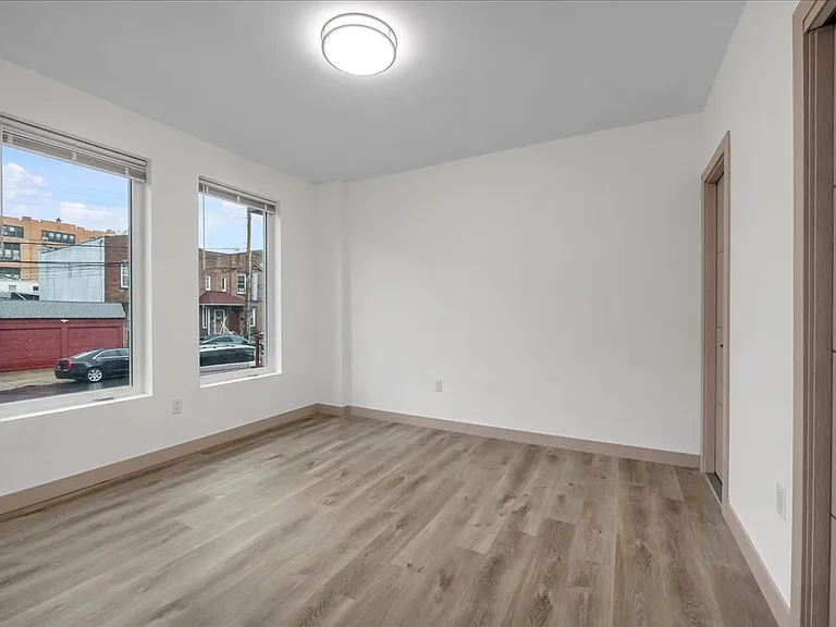 28-57 45th St #3A — Photo 10