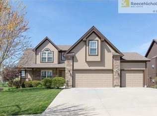 9924 N Wallace Ave, Kansas City, MO 64157