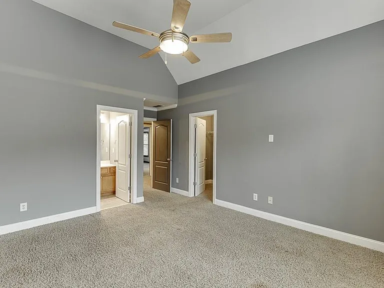 940 Chateau Forest Rd — Photo 46