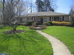 653 W Crystal Lake Ave, Haddonfield, NJ 08033