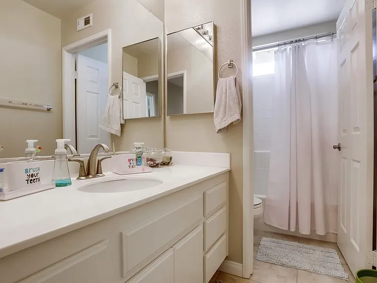 10019 Kika Ct — Photo 25